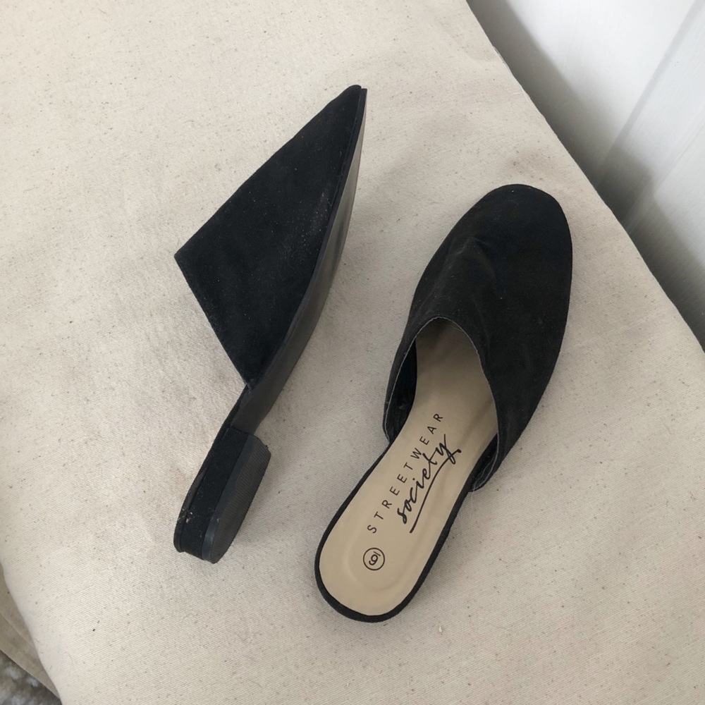 Black loafers sz 6